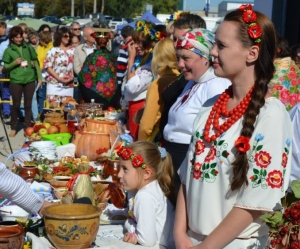 "Покровський ярмарок" шукає майстрів народної творчості
